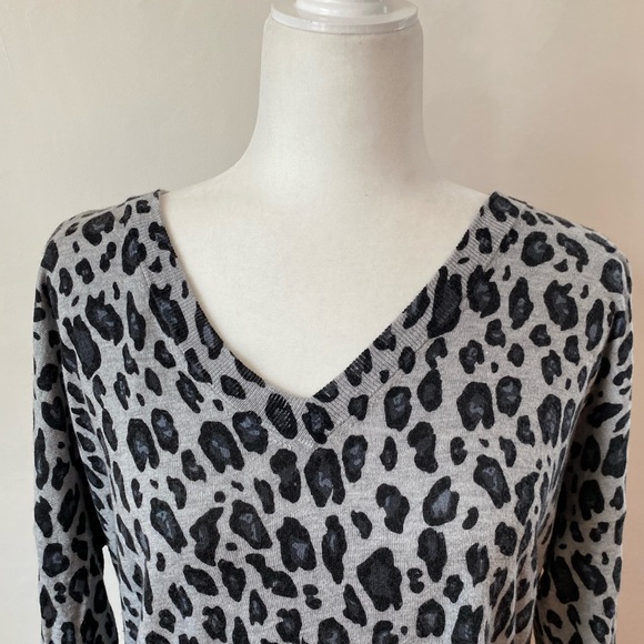 Joie | Leopard Animal Print Sweater - Picture 3 of 6